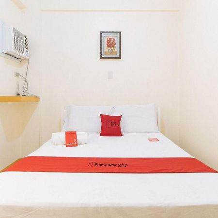 Reddoorz @ Golden Skye Hotel Guagua Ngoại thất bức ảnh