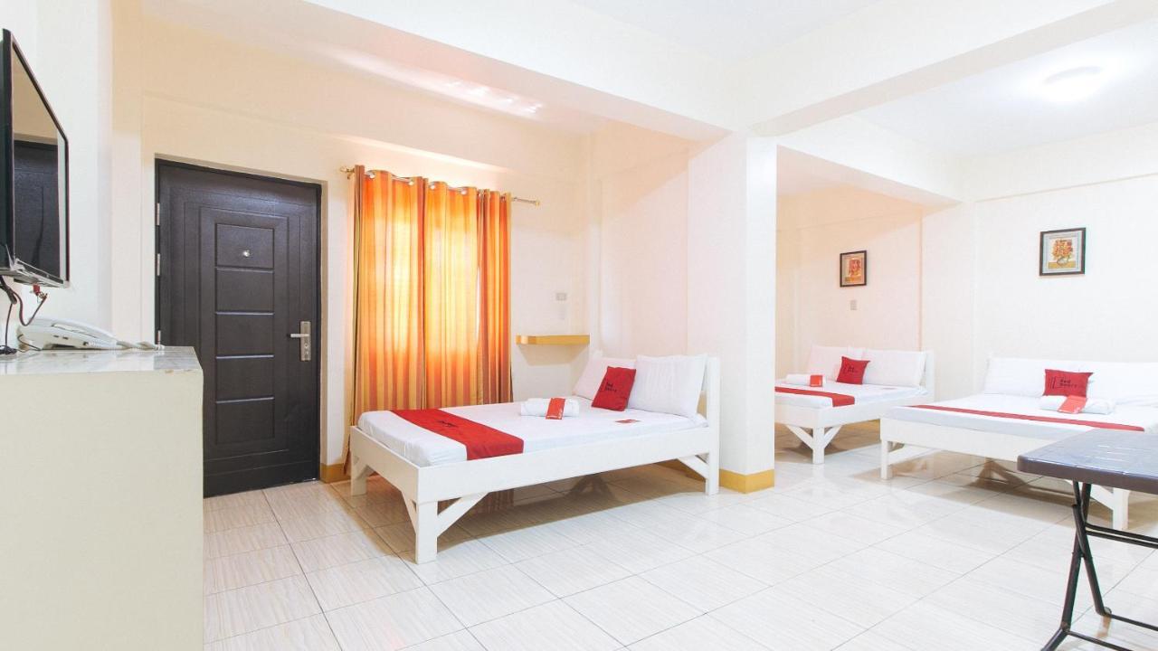Reddoorz @ Golden Skye Hotel Guagua Ngoại thất bức ảnh