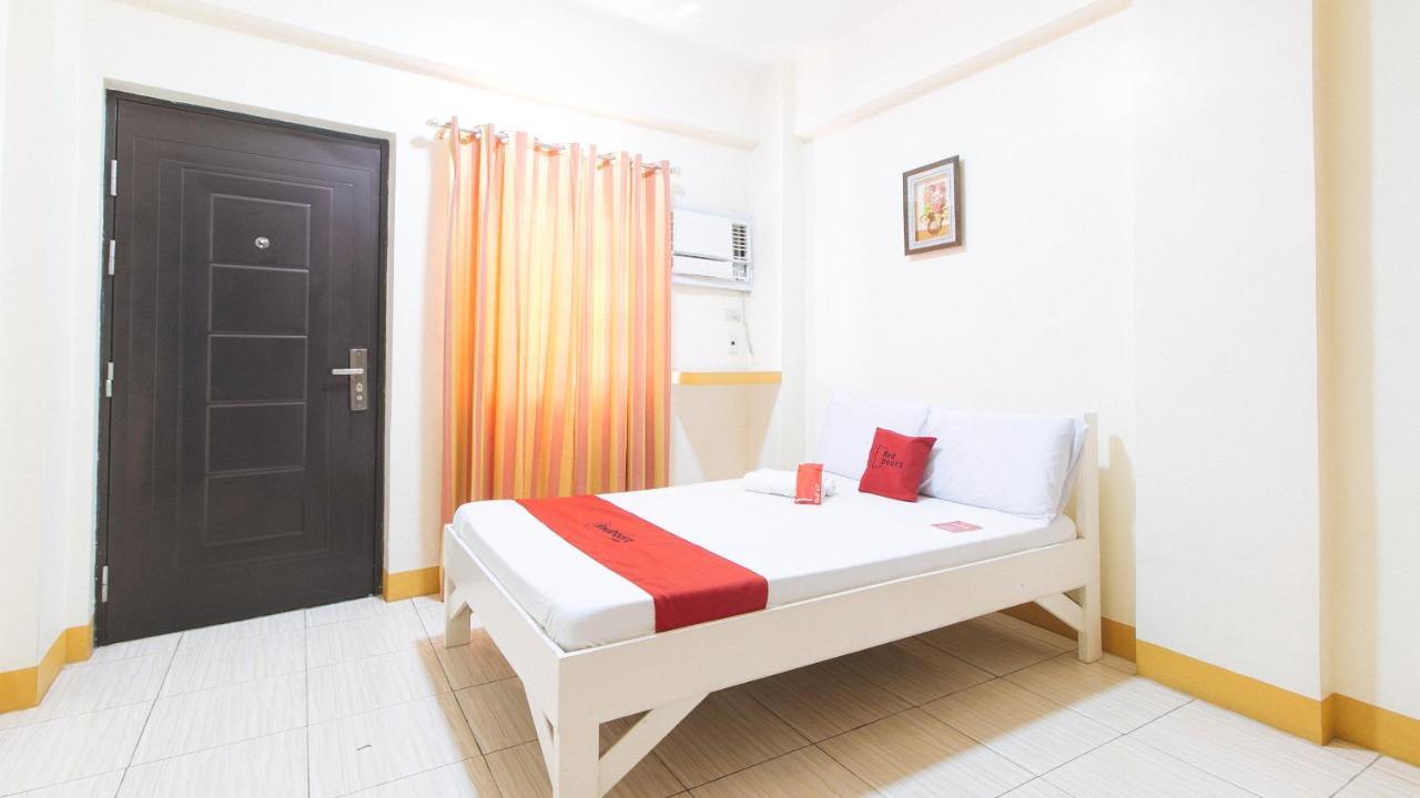 Reddoorz @ Golden Skye Hotel Guagua Ngoại thất bức ảnh