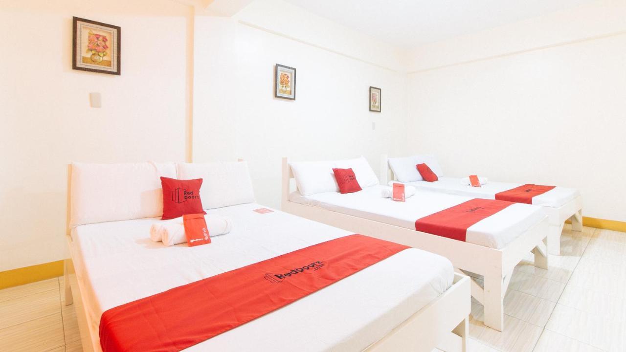 Reddoorz @ Golden Skye Hotel Guagua Ngoại thất bức ảnh